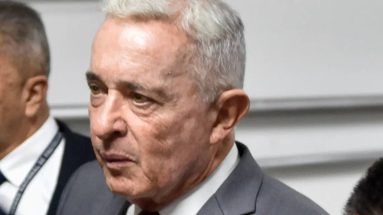 Caso Álvaro Uribe: radican tutela contra detención domiciliaria del expresidente - NoticiasCaracol